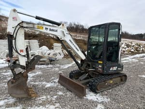 2017 Bobcat E32i Image