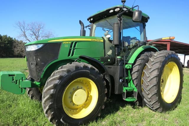 Image of John Deere 7230R equipment image 1