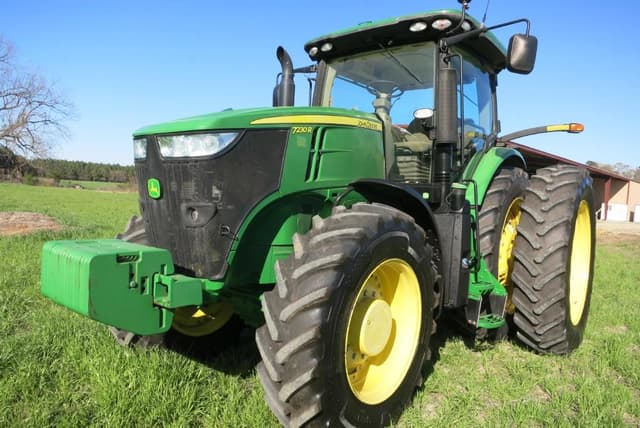 Image of John Deere 7230R equipment image 2