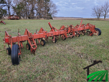 Main image International Harvester 133