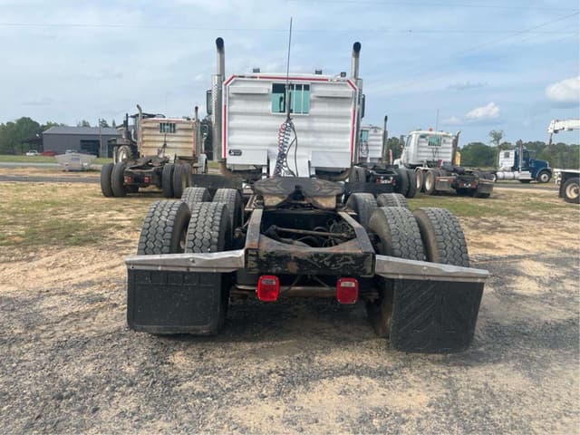 Image of Western Star 4900 SF equipment image 1