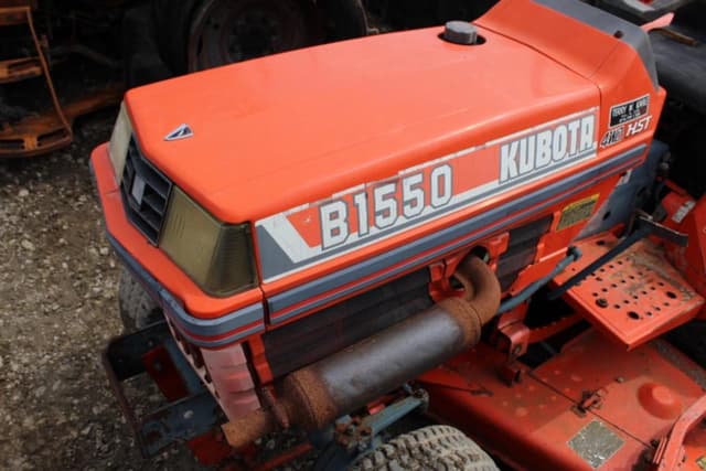 Image of Kubota B1550 equipment image 2