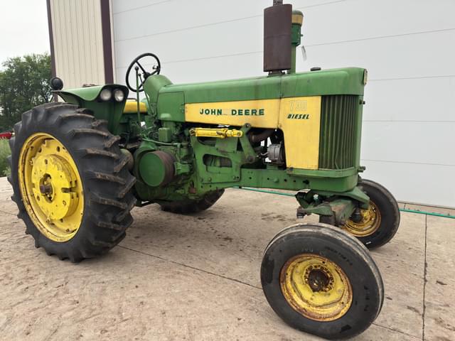 Image of John Deere 730 equipment image 1