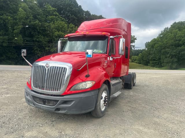 Image of International ProStar Plus 122 equipment image 1