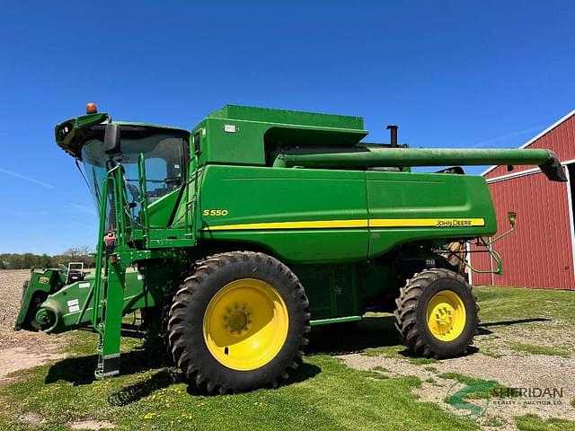 Image of John Deere S550 equipment image 2
