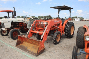 Main image Kubota L4300