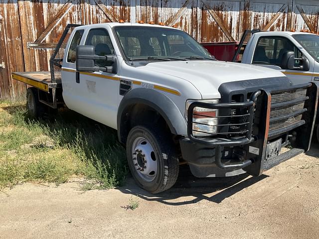 Image of Ford F-550 equipment image 2