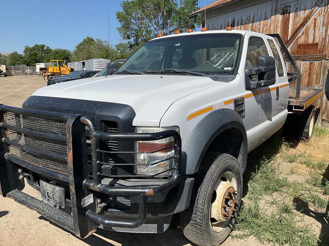 Image of Ford F-550 Primary image