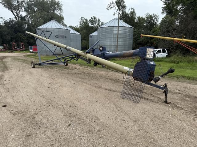 Image of Harvest International A1072 equipment image 1