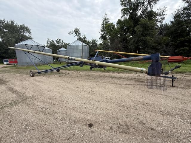Image of Harvest International A1072 equipment image 2