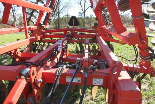 Image of Kuhn Krause 7300 equipment image 3