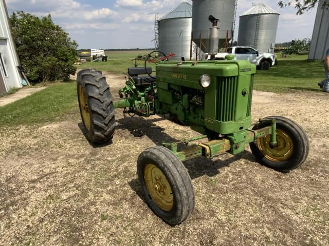 Image of John Deere 420 equipment image 4