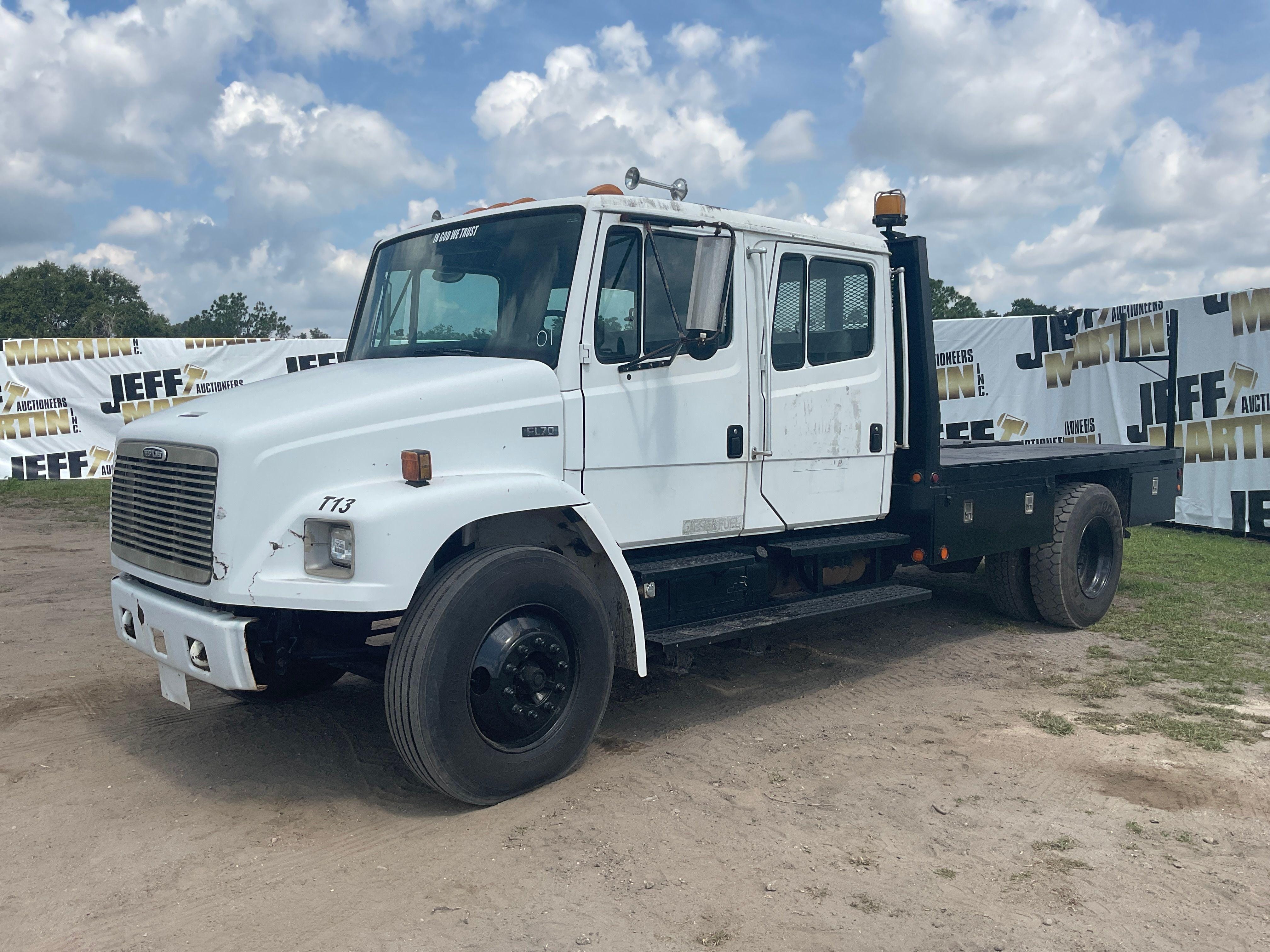 Main image Freightliner FL70