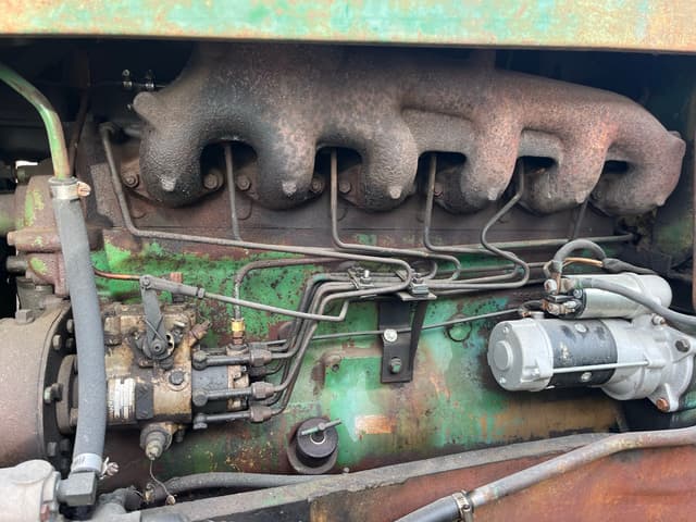 Image of Oliver 1755 equipment image 3