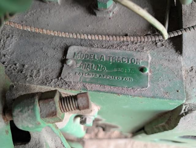 Image of John Deere A equipment image 4