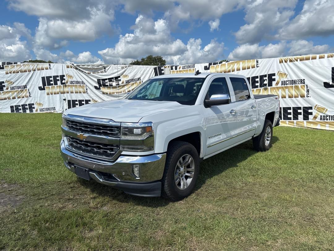 Image of Chevrolet Silverado Primary image