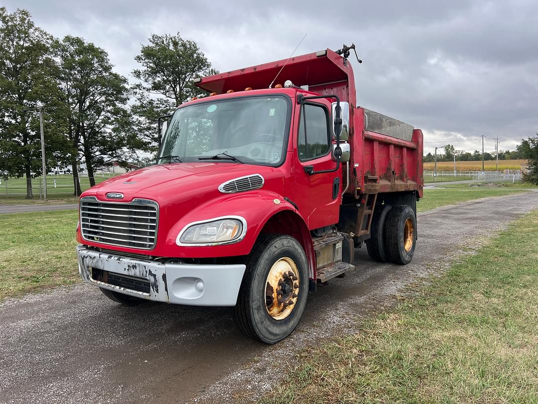 Image of Freightliner M2 Primary image