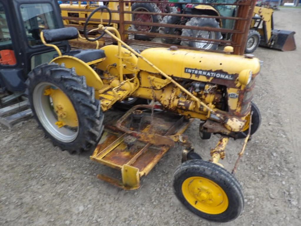 Image of International Harvester Cub Lo-Boy Primary image