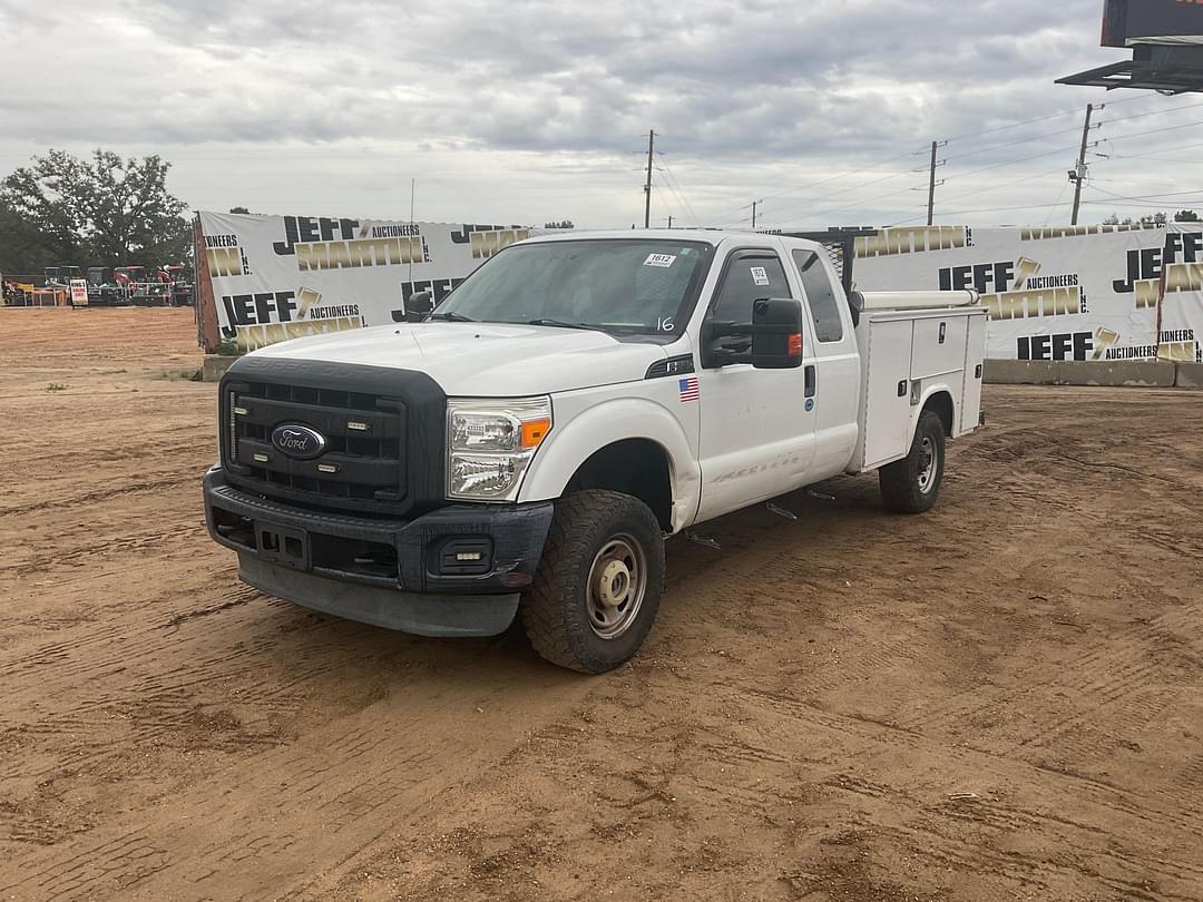 Image of Ford F-250 Primary image