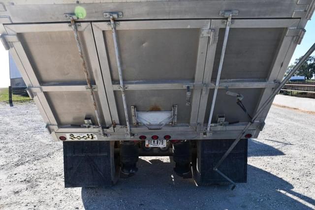 Image of Chevrolet C70 equipment image 4