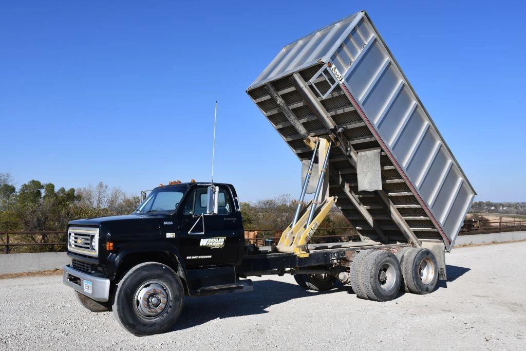 Image of Chevrolet C70 Primary image