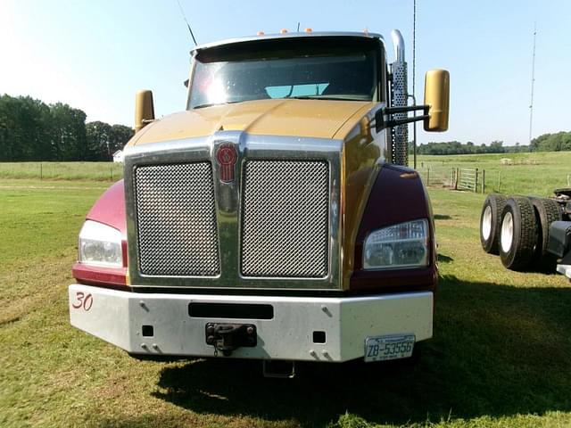 Image of Kenworth T880 equipment image 2