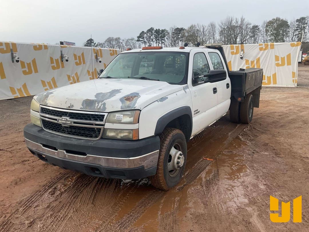 Image of Chevrolet Silverado Primary image