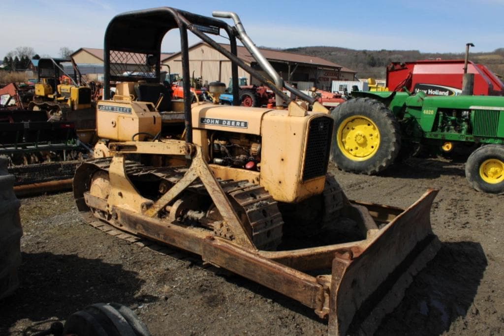 Image of John Deere 450 Primary image