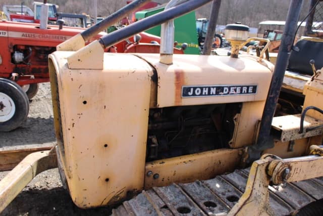 Image of John Deere 450 equipment image 3