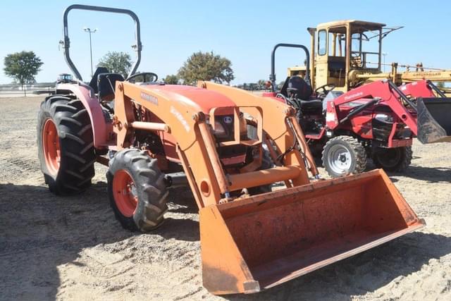 Image of Kubota MX5100 equipment image 3