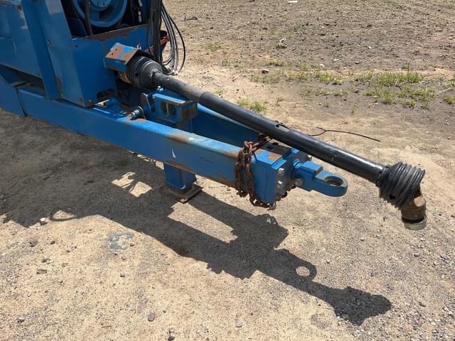 Image of Kinze 1050 equipment image 1