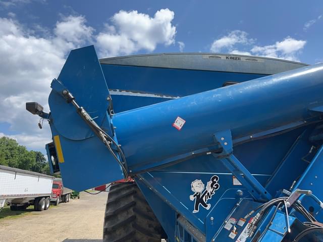 Image of Kinze 1050 equipment image 3