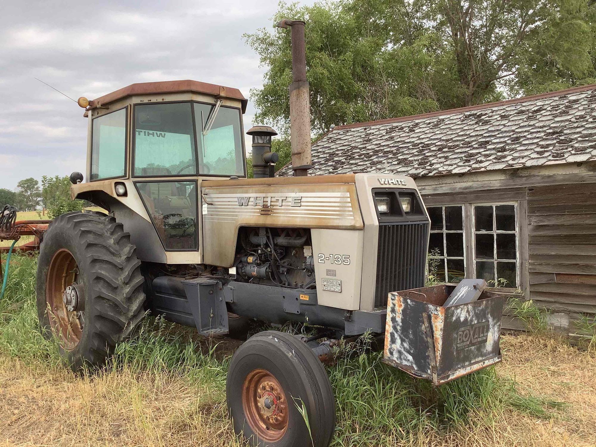 Main image White 2-135