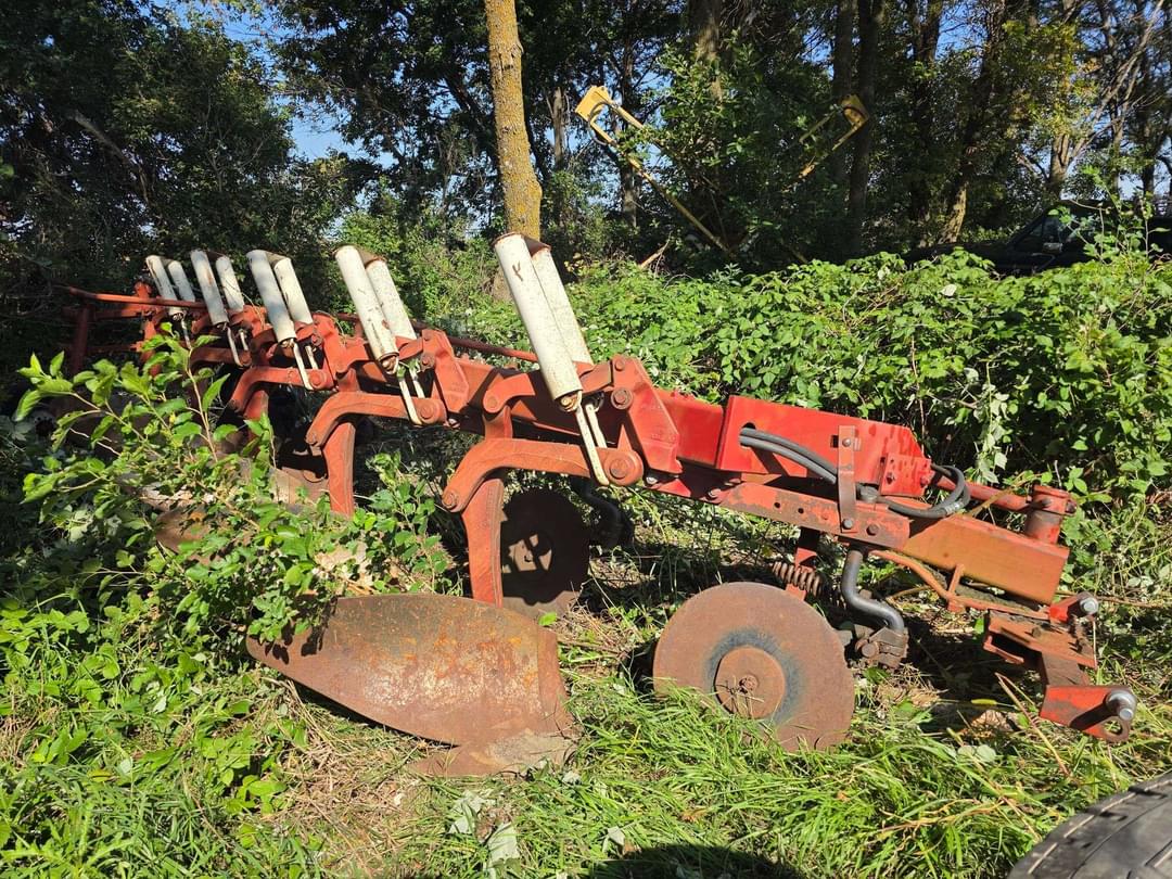 Image of International Harvester 720 Primary image
