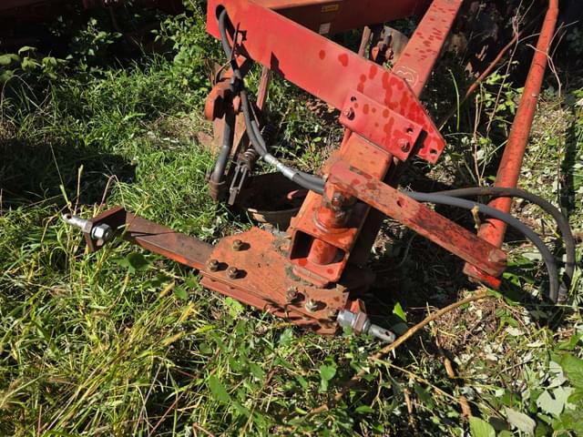 Image of International Harvester 720 equipment image 2