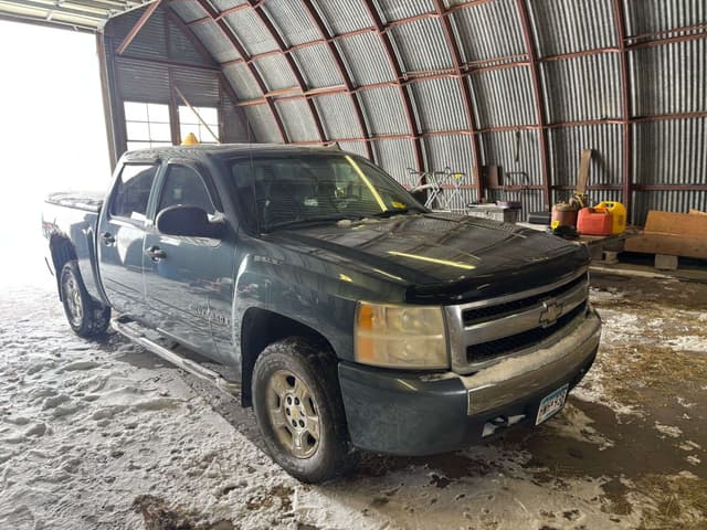 Image of Chevrolet 1500 equipment image 1