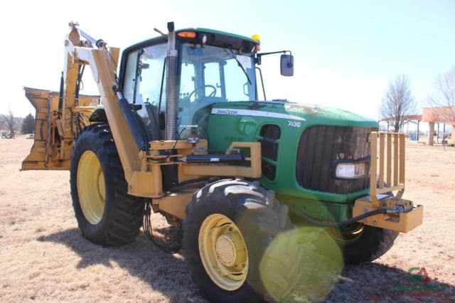 Image of John Deere 7130 equipment image 1
