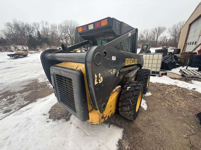 Image of New Holland LS185B equipment image 4