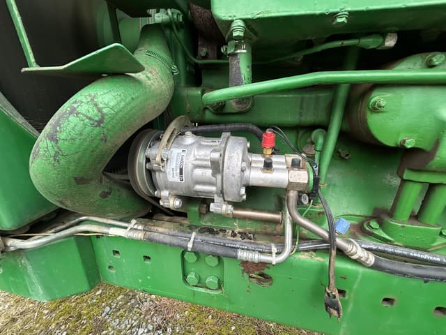 Image of John Deere 4840 equipment image 3