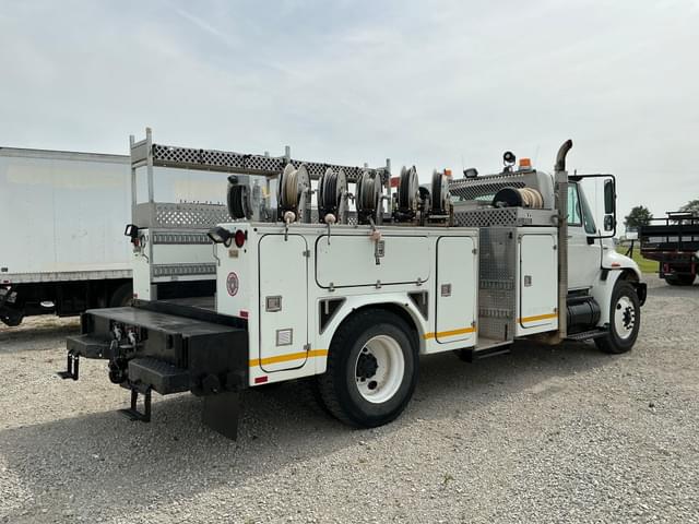 Image of International Durastar 4300 equipment image 4