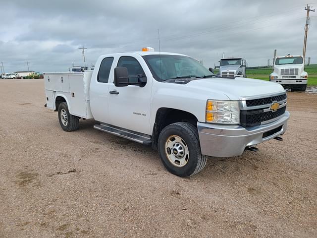 Image of Chevrolet 2500HD equipment image 1