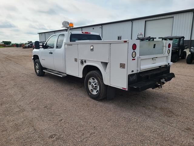 Image of Chevrolet 2500HD equipment image 3