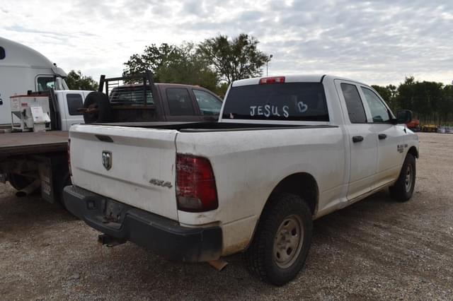 Image of Dodge Ram 1500 equipment image 2