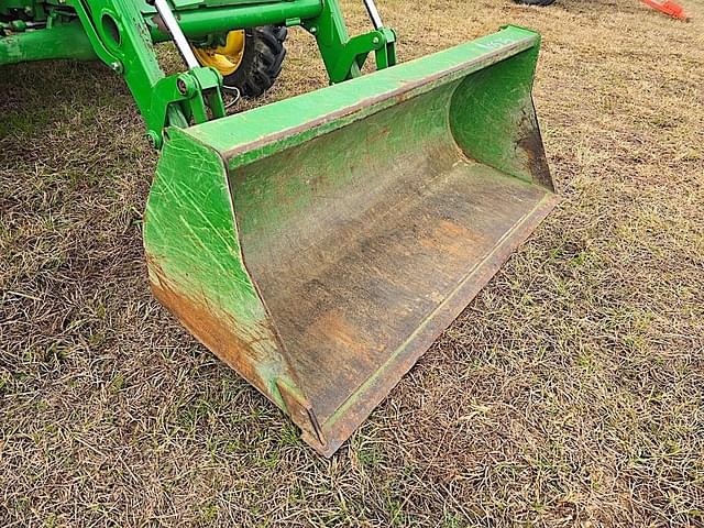 Image of John Deere 5075E equipment image 2