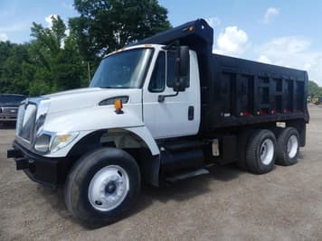 Main image International 7400