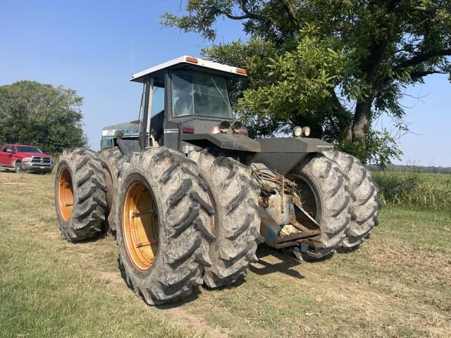 Image of Ford 876 equipment image 3