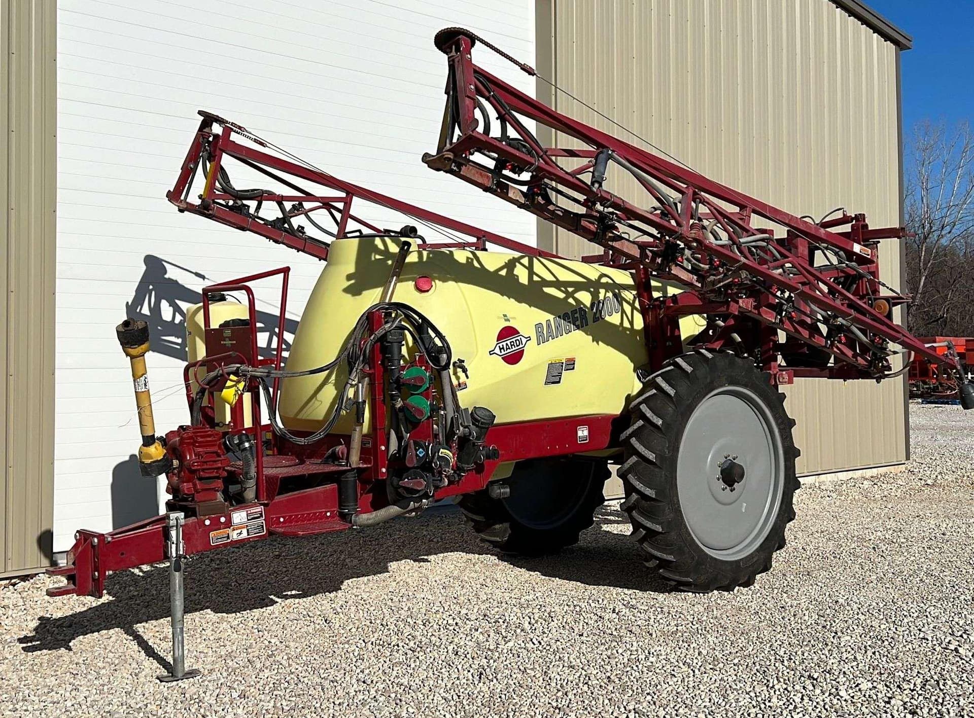 2014 Hardi Ranger 2000 Chemical Applicators Sprayers Pull Type for