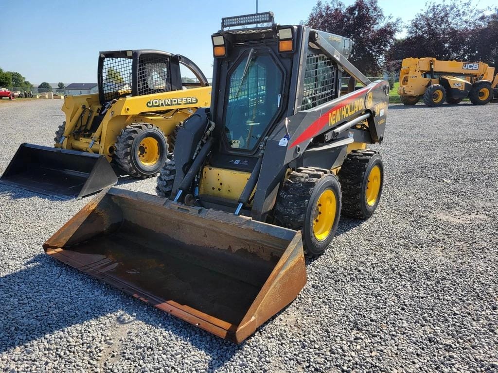2004 New Holland LS185B Equipment Image0