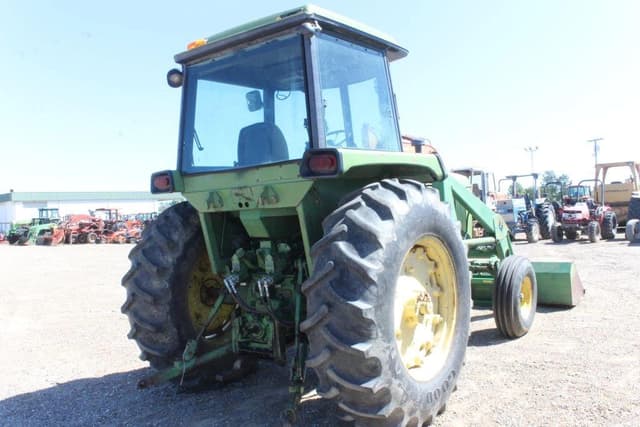 Image of John Deere 4230 equipment image 2