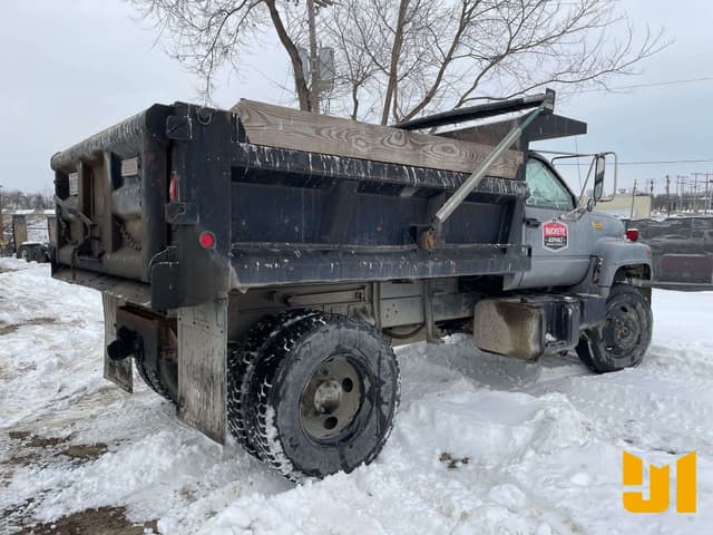 Image of Chevrolet C7500 equipment image 2
